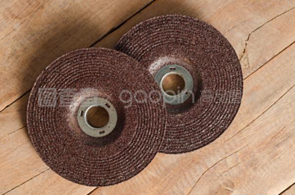 刀片磨床與磨片工藝 精密制造中的關鍵環節